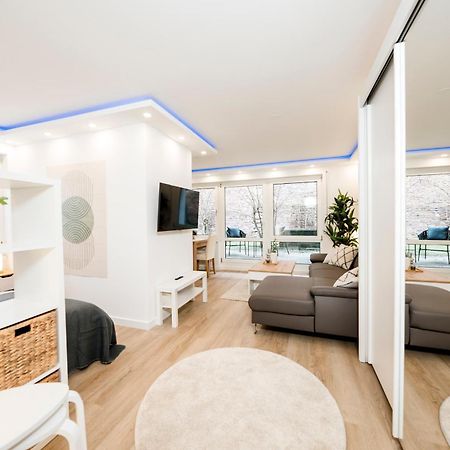 Bellabene Modernes Studio Apartment In Zentraler Lage Mit Terrasse, Parkplatz, Smarttv Пфорцхайм Екстериор снимка