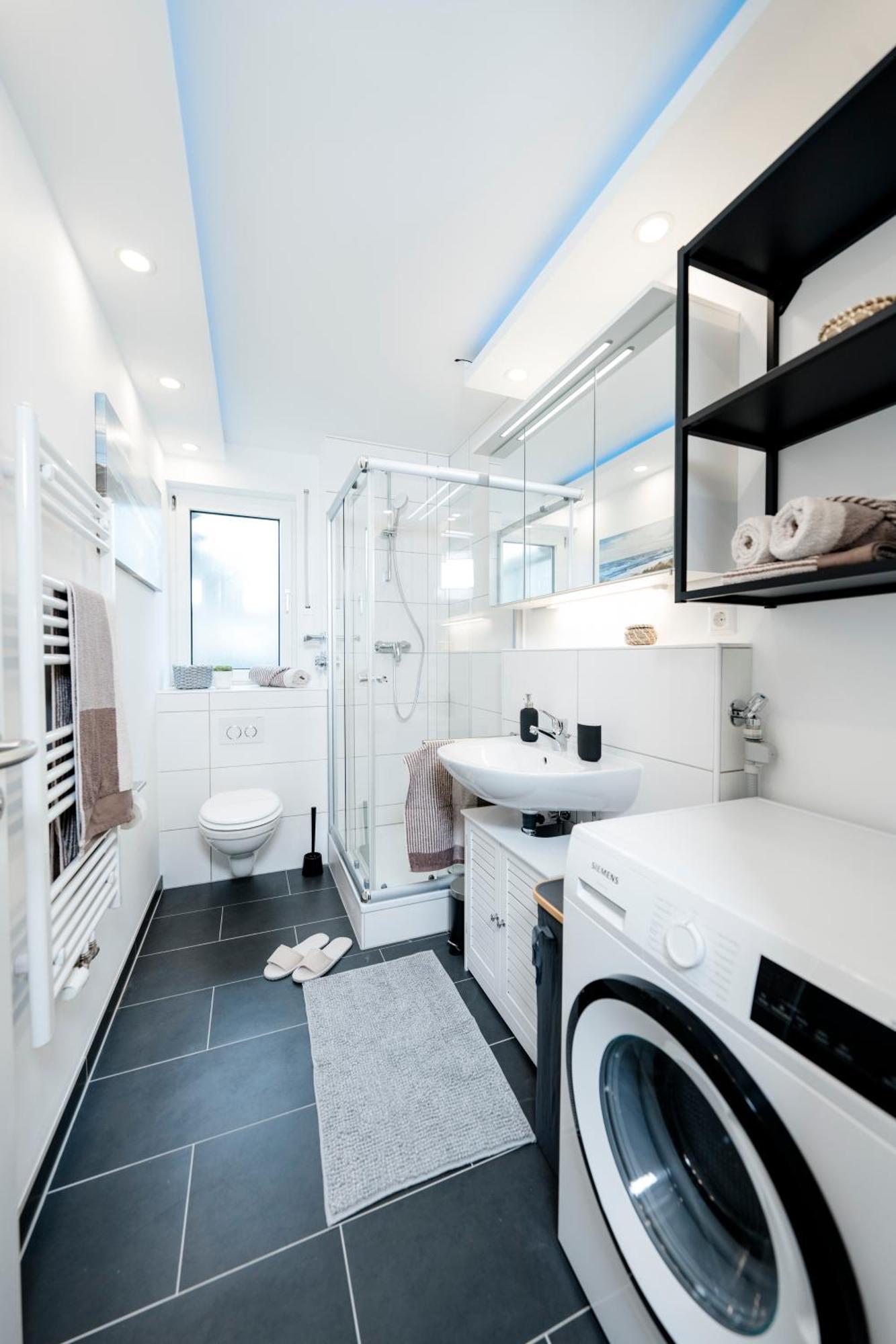 Bellabene Modernes Studio Apartment In Zentraler Lage Mit Terrasse, Parkplatz, Smarttv Пфорцхайм Екстериор снимка